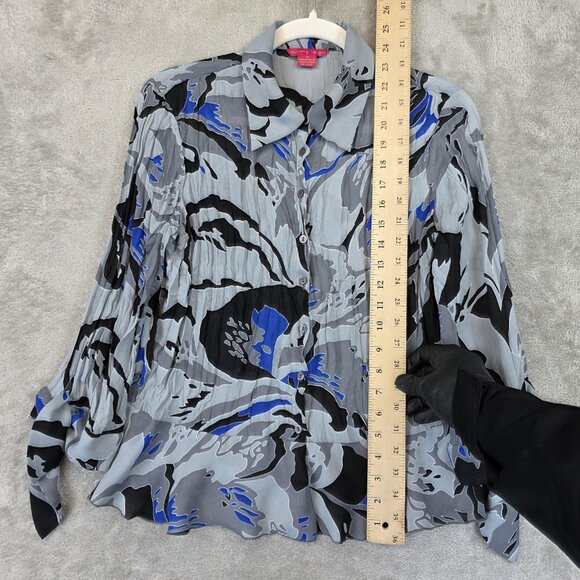 Sunny Leigh Shirt Womens Medium Gray Blue Abstract Pleated Button Front Blouse - Picture 3 of 8